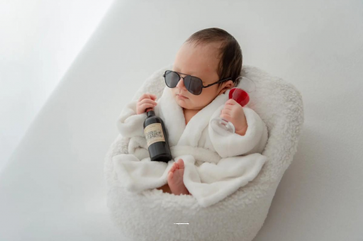 冷水江宝宝嘴唇上翘